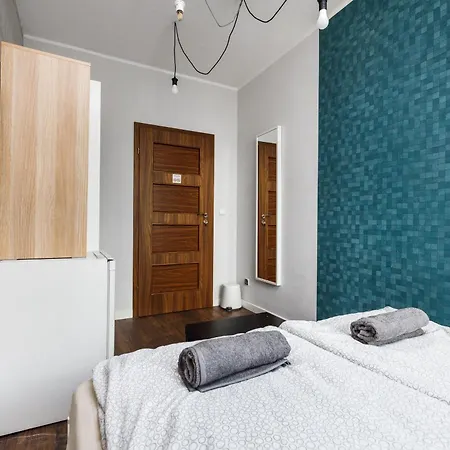 Quattro Loft 호스텔 *