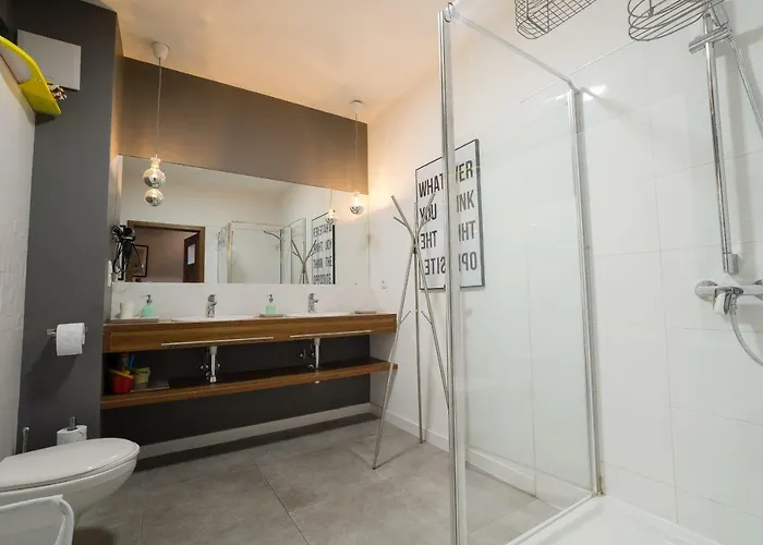 Quattro Loft 旅馆 *